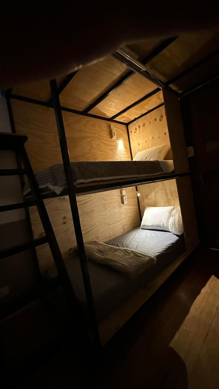 Hostel Hug Brasil Curitiba Exterior photo